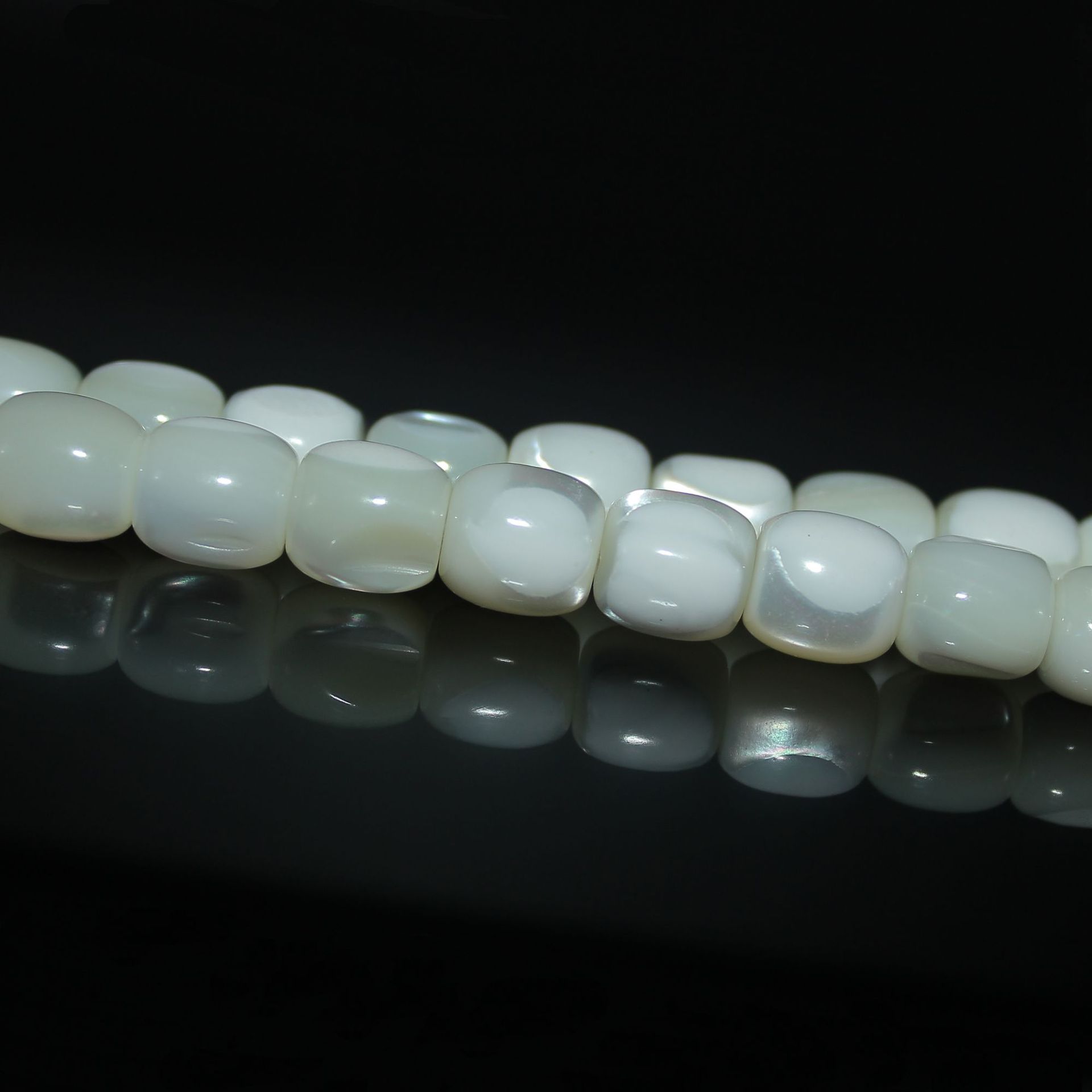 1:white 8x8mm