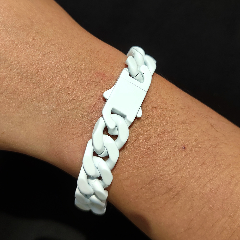 White Bracelet 8.3