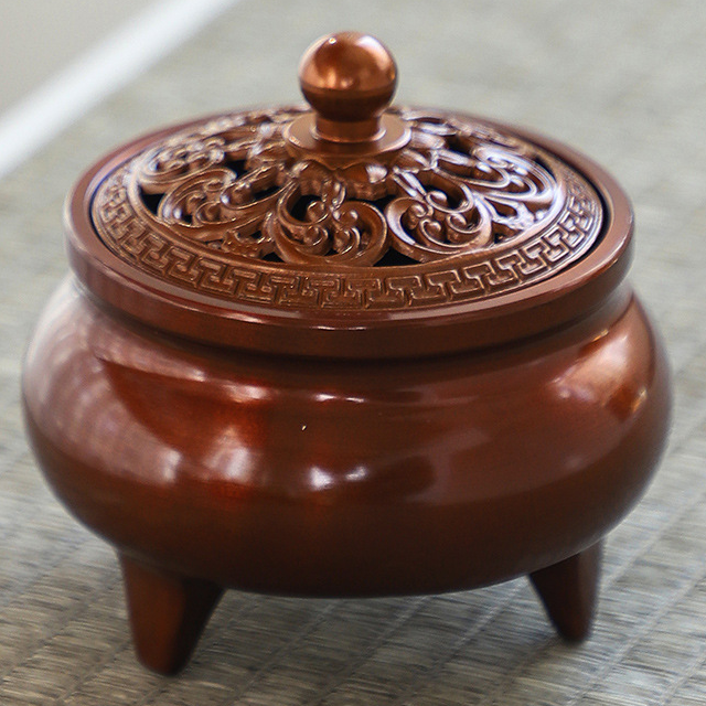 2:Small Three-legged Golden Lotus Cover-Bronze 7.5*7cm