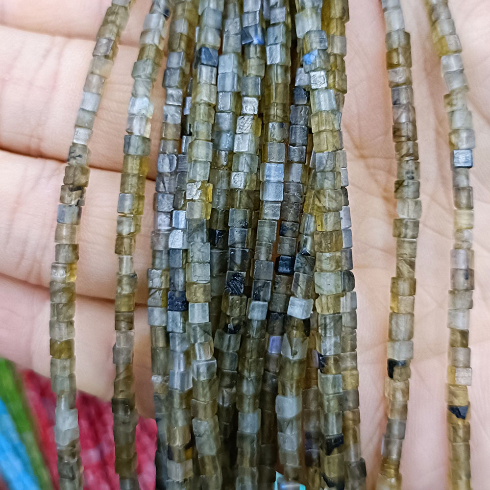 18:Labradorite