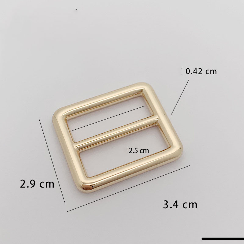 3:3.4*2.9cm