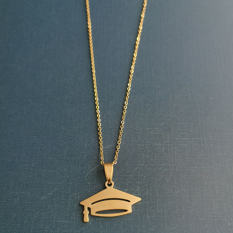 5:Gold Pendant   O-word Chain Length 50cm