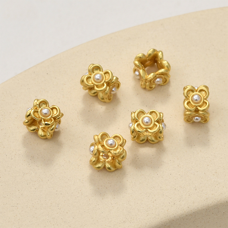 2:Imitation pearl four-sided flower 9x6mm