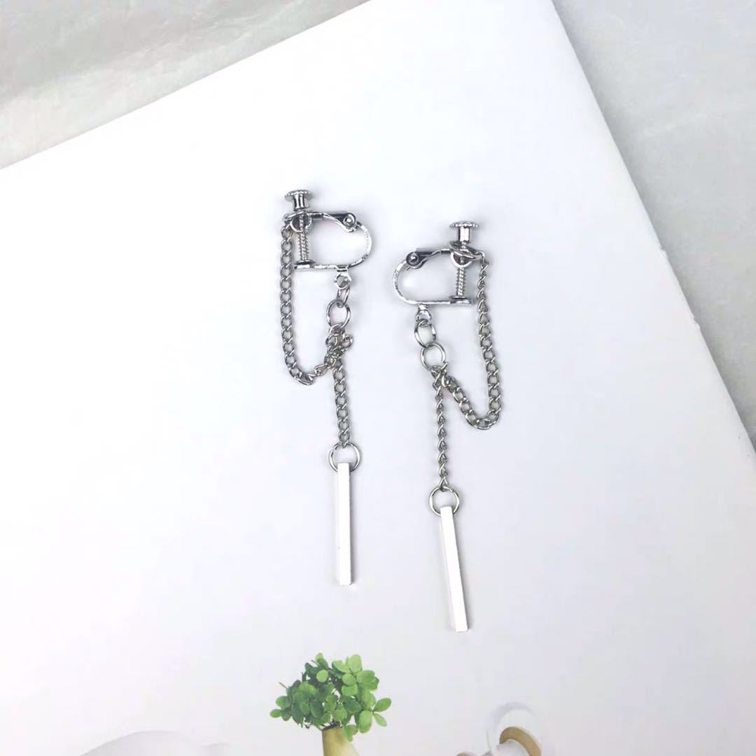 1 clip earring