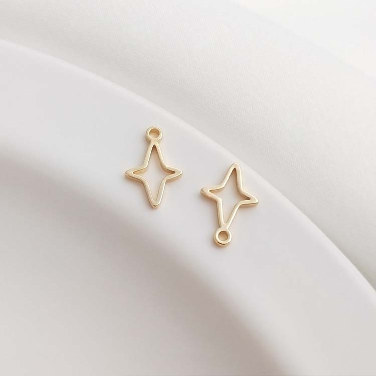 Small star pendant 6.8x10mm (1pc)