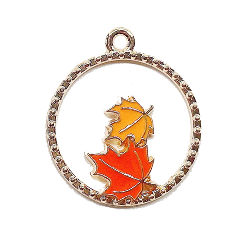 2:maple leaf 23x26mm