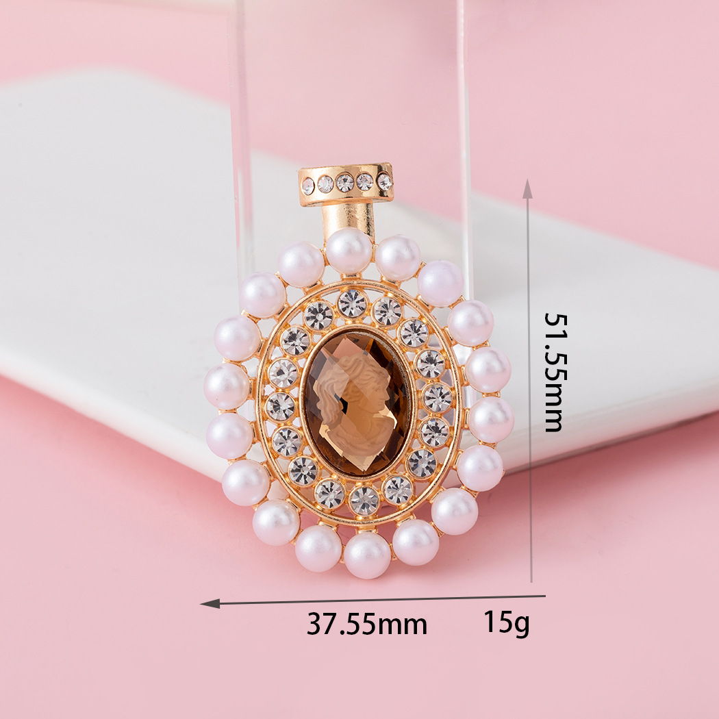 5:Pearl Perfume Bottle (Beautiful Head)