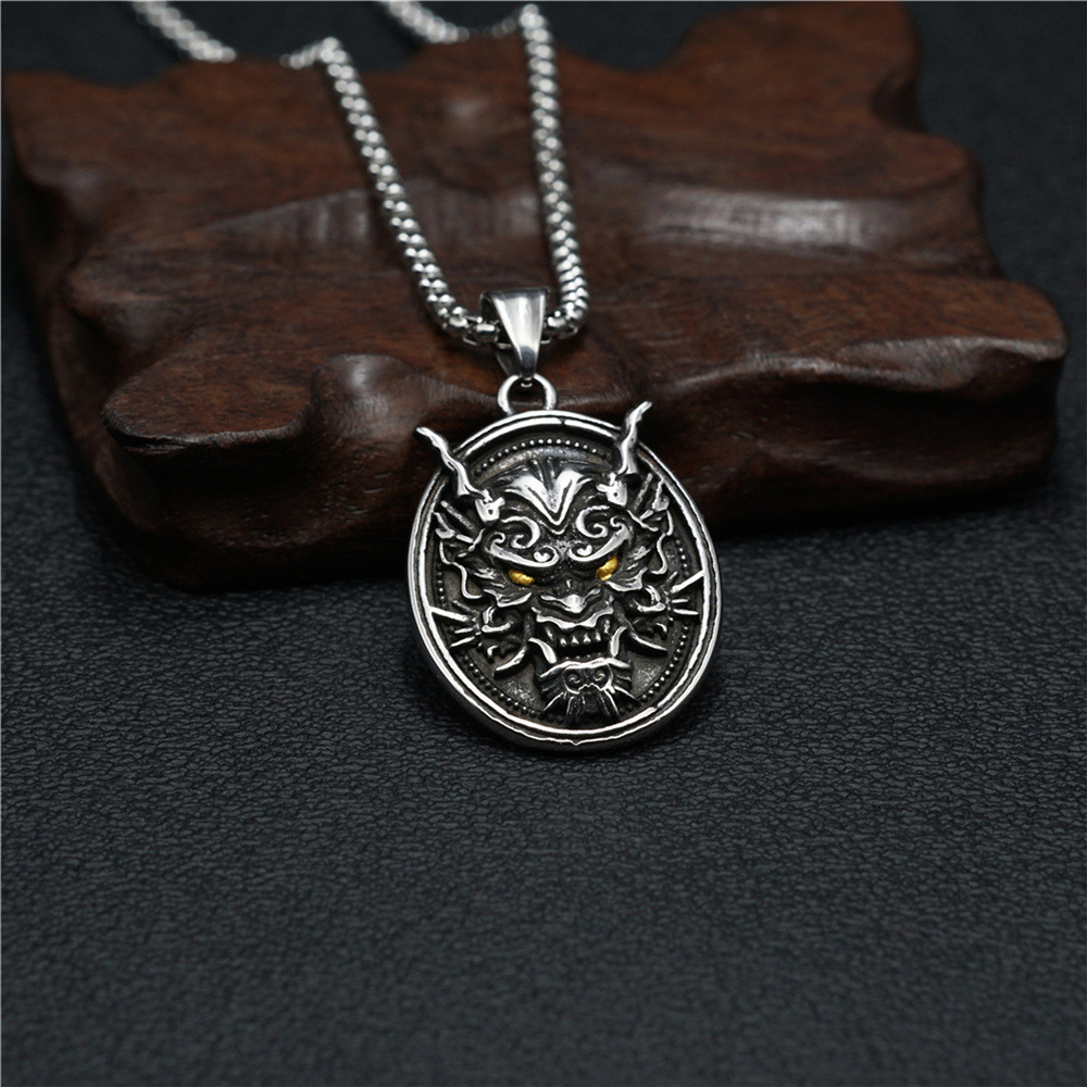 Pendant necklace