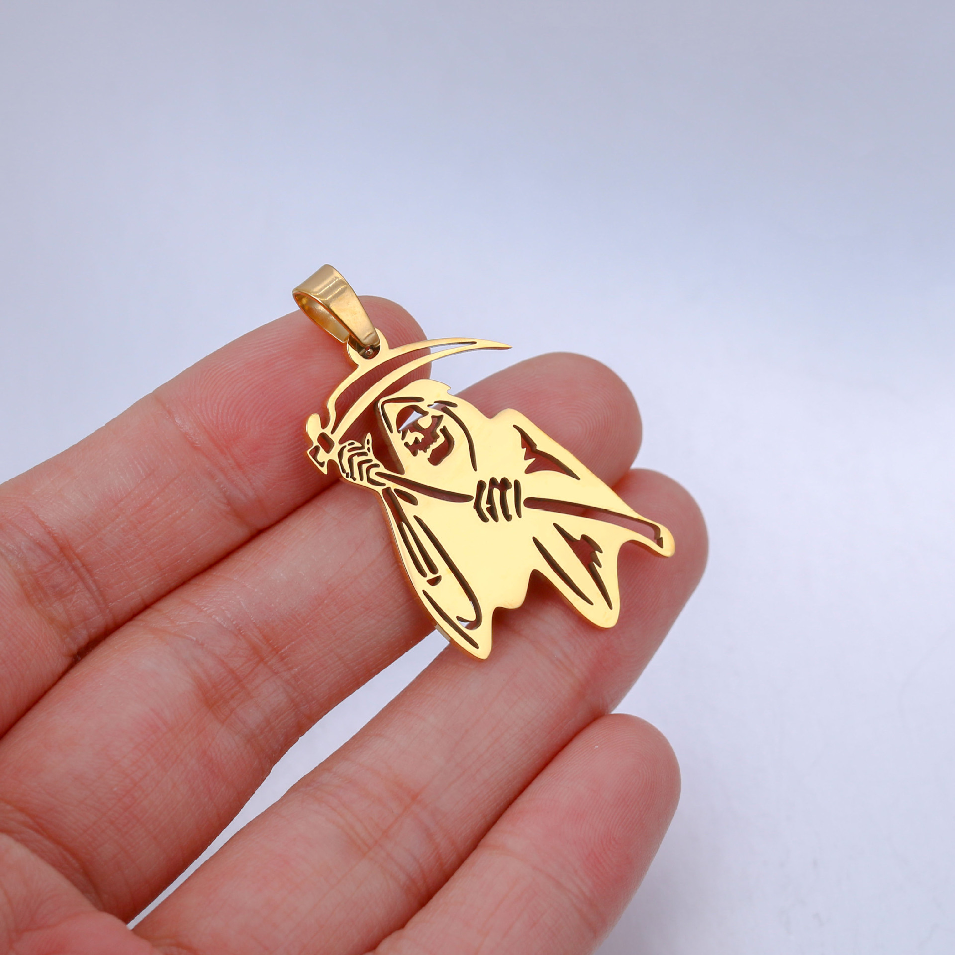 5:Single pendant (gold)