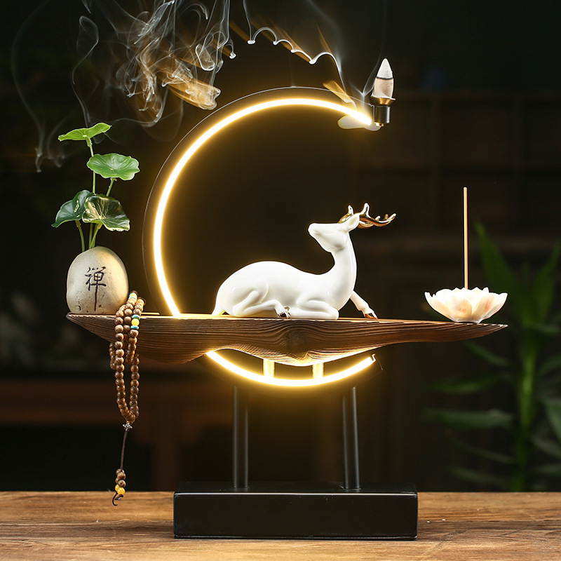 Happy Deer (complete with picture lamp circle)