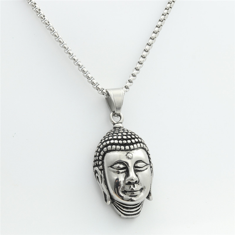 2:Silver pendant necklace