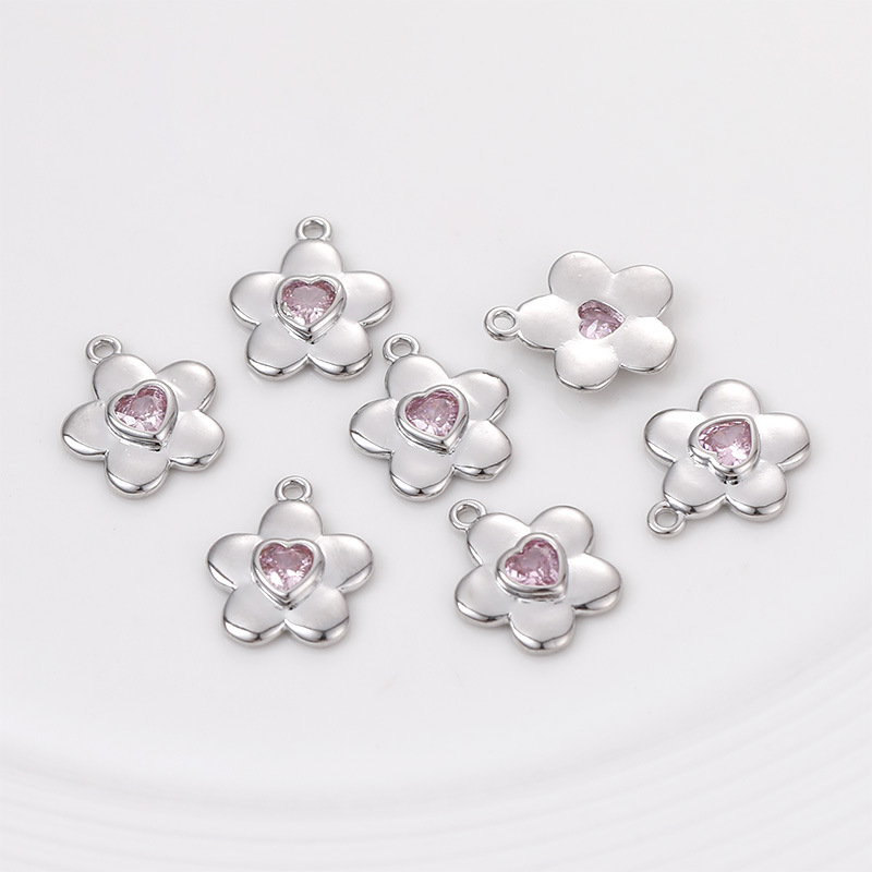 White K powder zirconium flowers