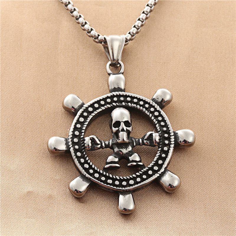 Pendant necklace