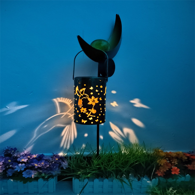 Solar-powered Hummingbird (with ground plug)