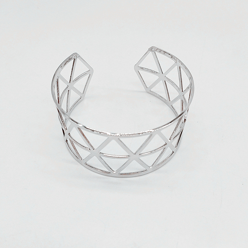 4:Triangular geometric silver