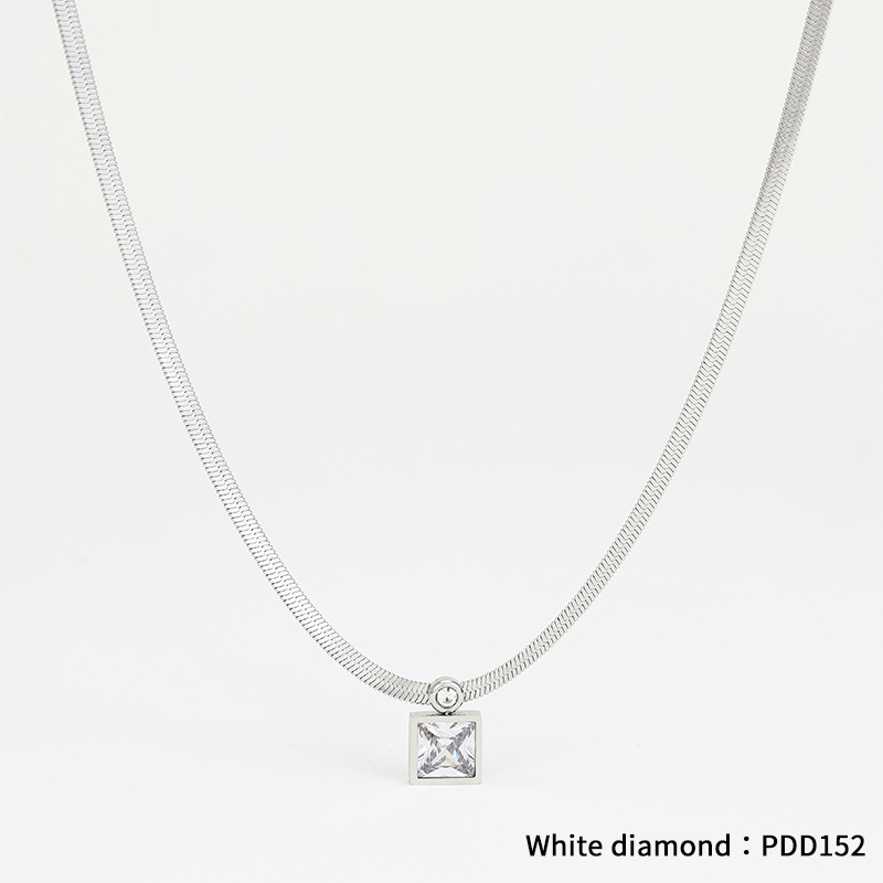 5:DDP152 Silver   white zirconium