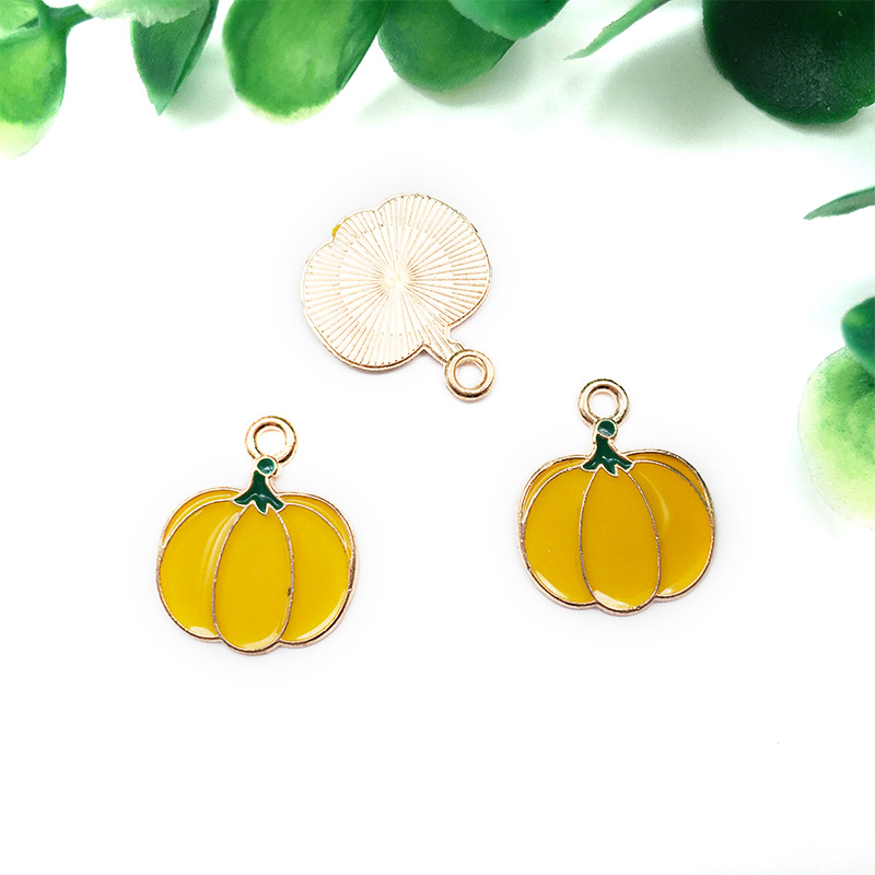 9:yellow pumpkin 15x17mm