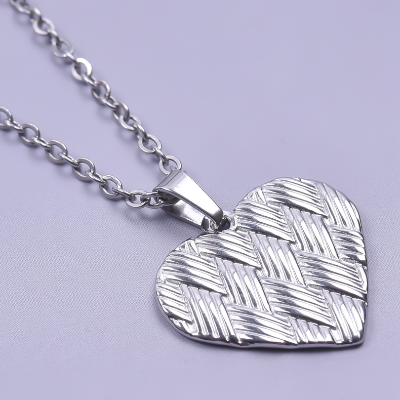 Steel necklace