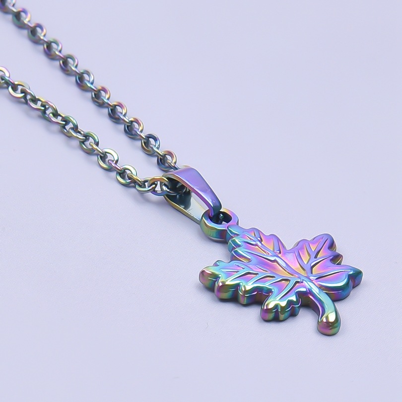 5:Colorful necklace