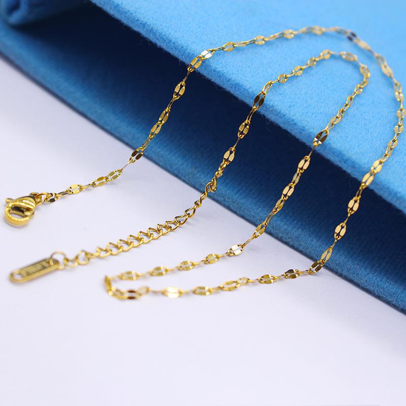 Gold Lip chain