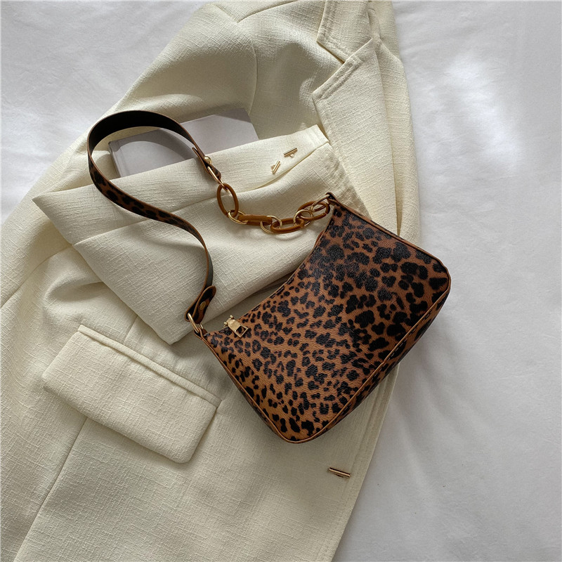 Leopard print brown