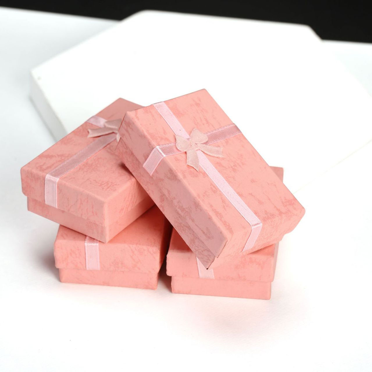 pink 4x4cm