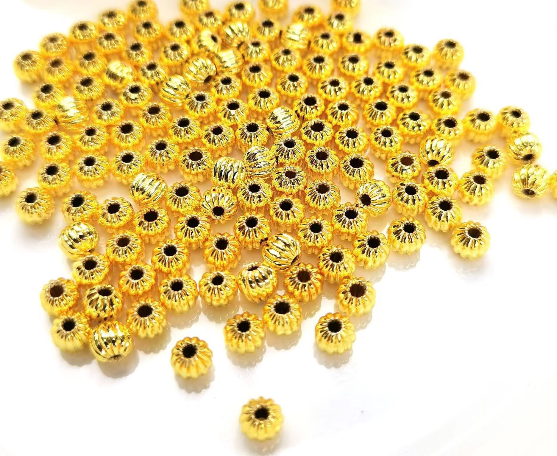 E 18K gold 8mm