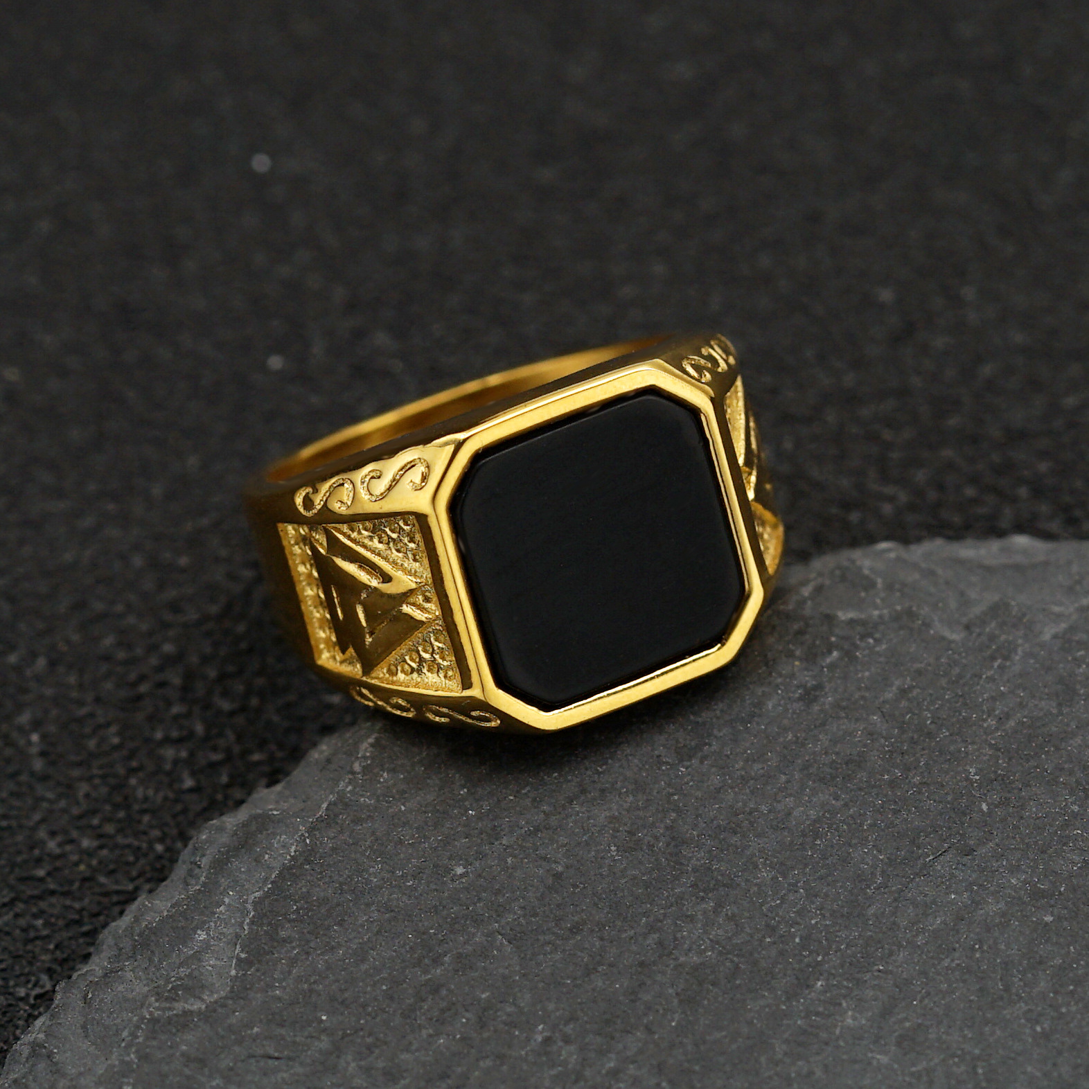 gold Black Agate No.7