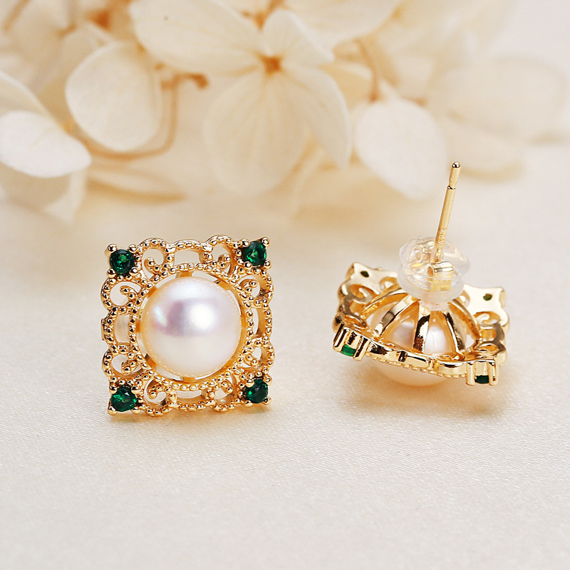 earring 1.5*1.5cm