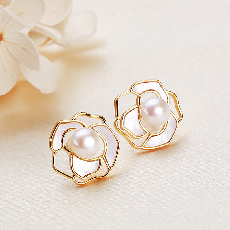 earring 1.5*1.5cm