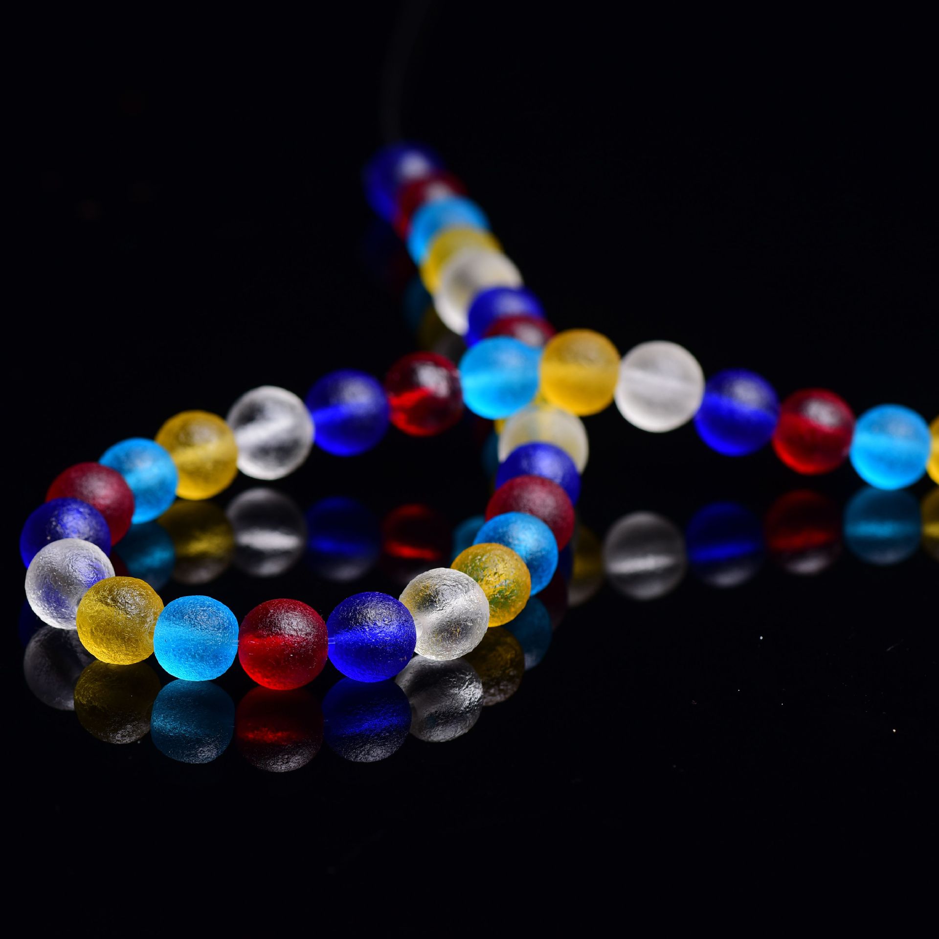 seven colors 12mm [33 PCs/strand]