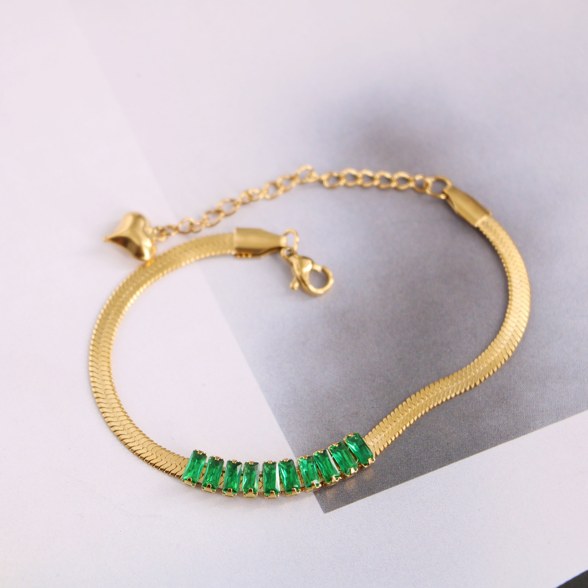 Bracelet Length 19cm