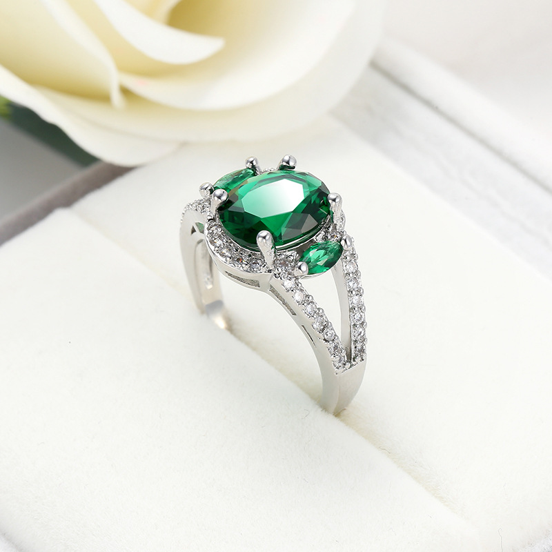 B  green ring size 7