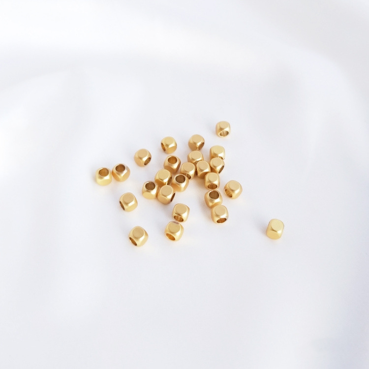 matte gold plated 2x2mm