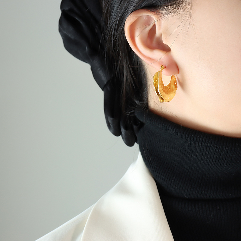 2:Golden Earrings