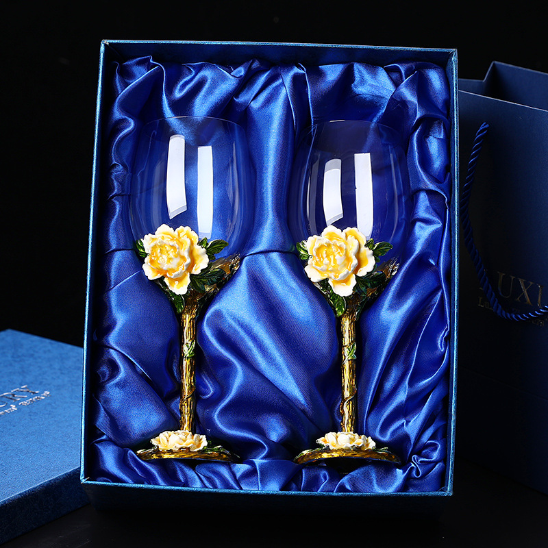 two glasses gift box