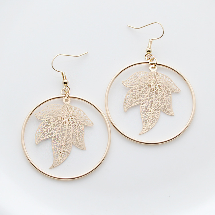 2:Golden Maple Leaf 6.5*4.8cm