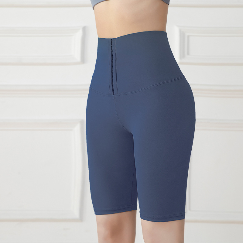 navy blue capri pants