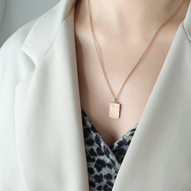 6:Rose gold square medal necklace - 46cm