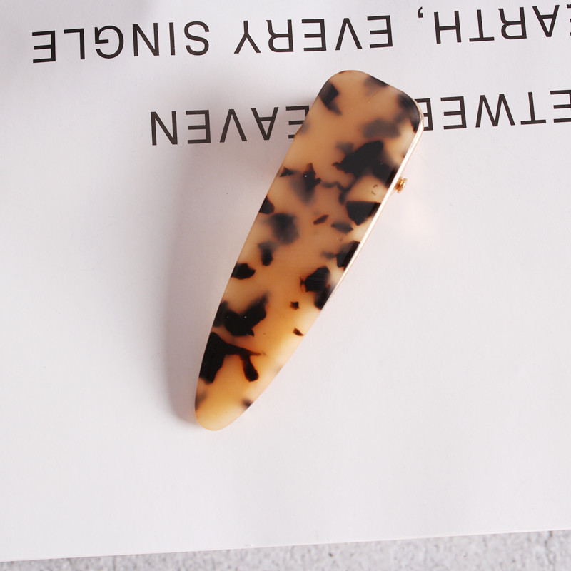 Off-white water drop leopard print