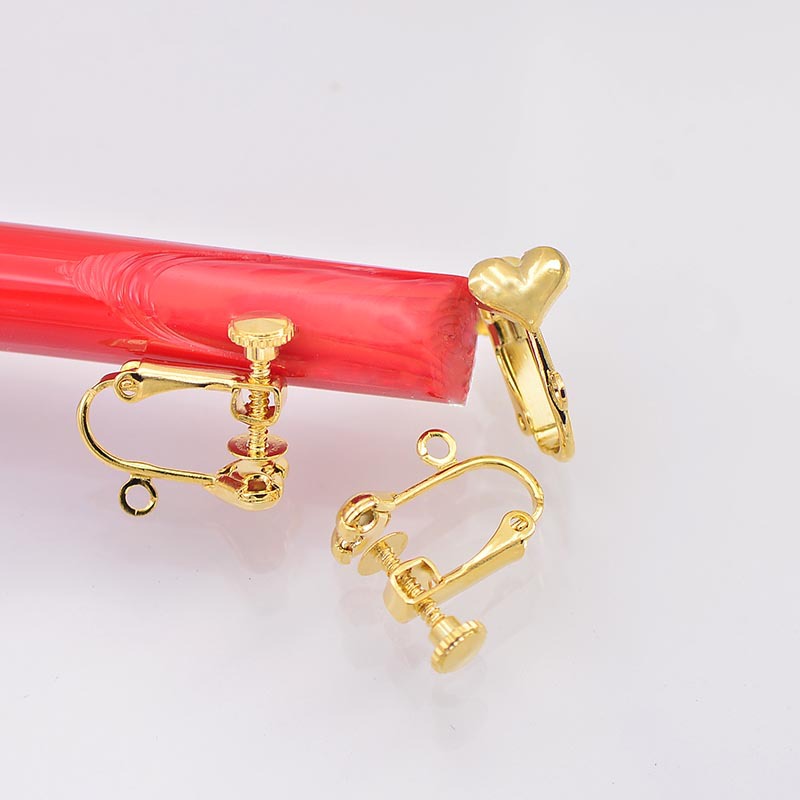 Gold 6mm heart-shaped head