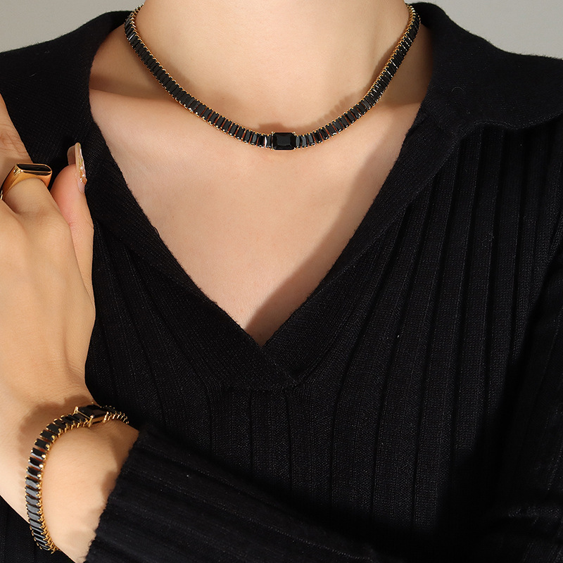 8:Black Necklace -40 and 5cm