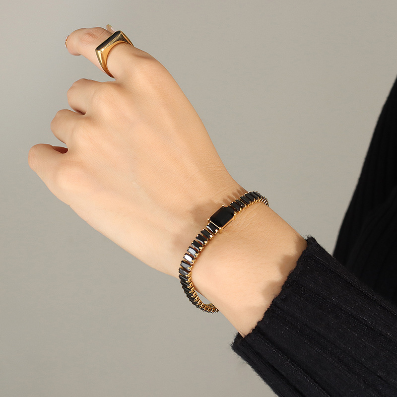 Black Bracelet -15+5cm