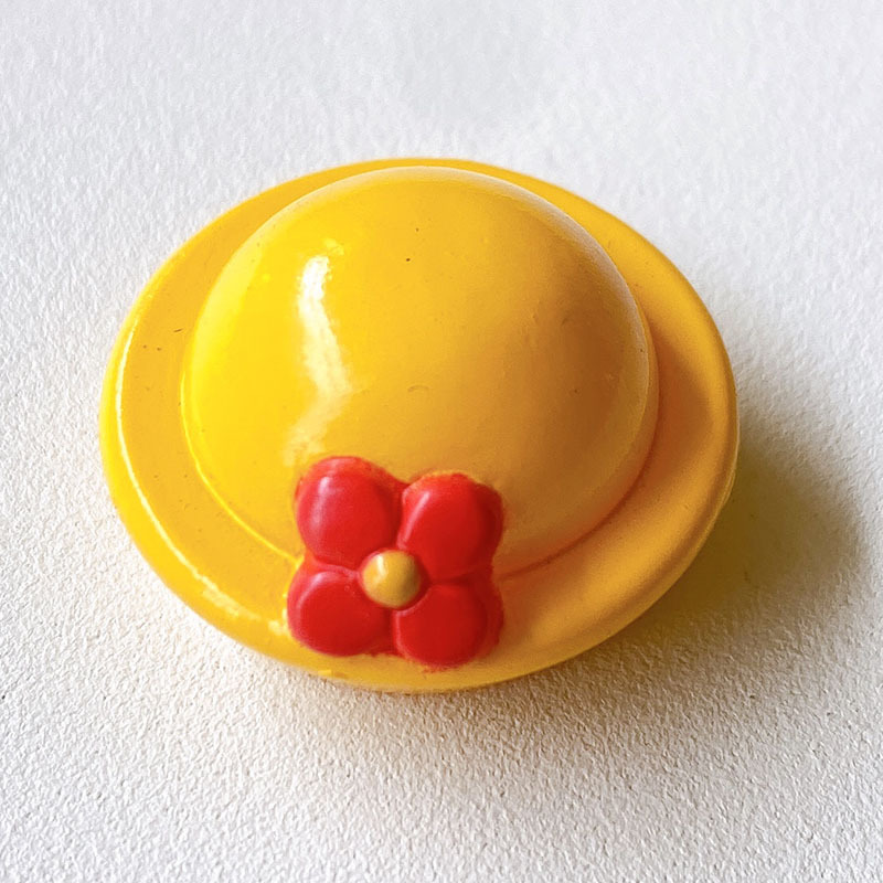 Yellow hat 20X22MM