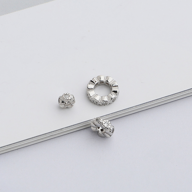 real platinum plated 4x2mm, Internal diameter 2mm