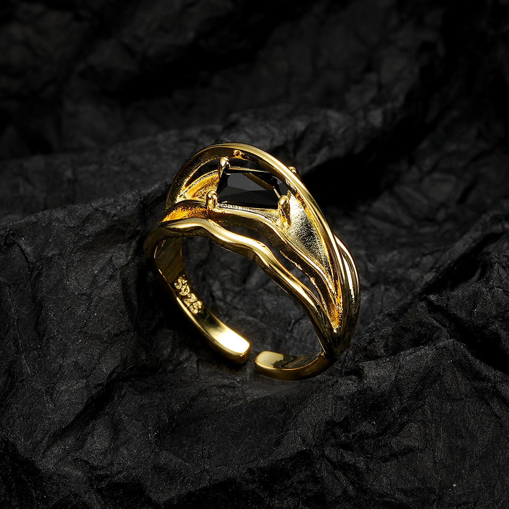 2:yellow gold