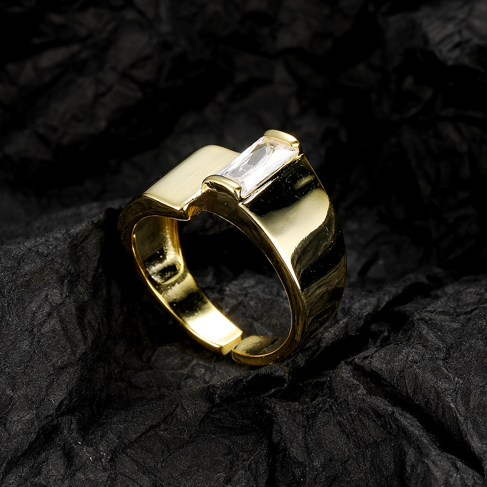 2:yellow gold