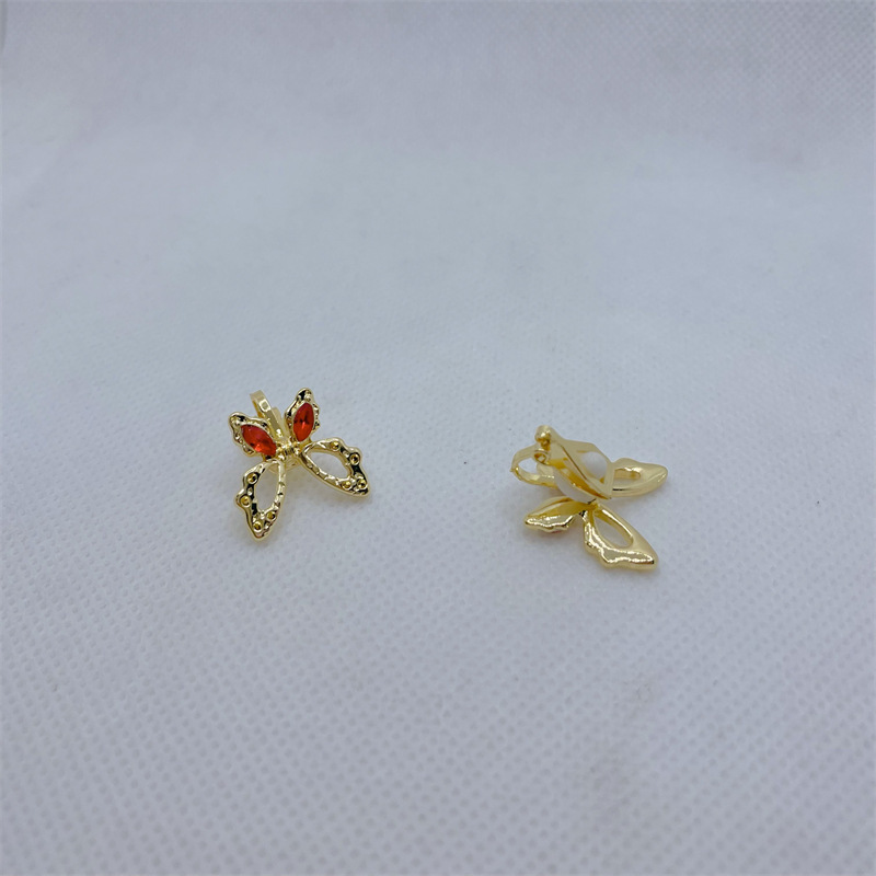 Golden ear clip