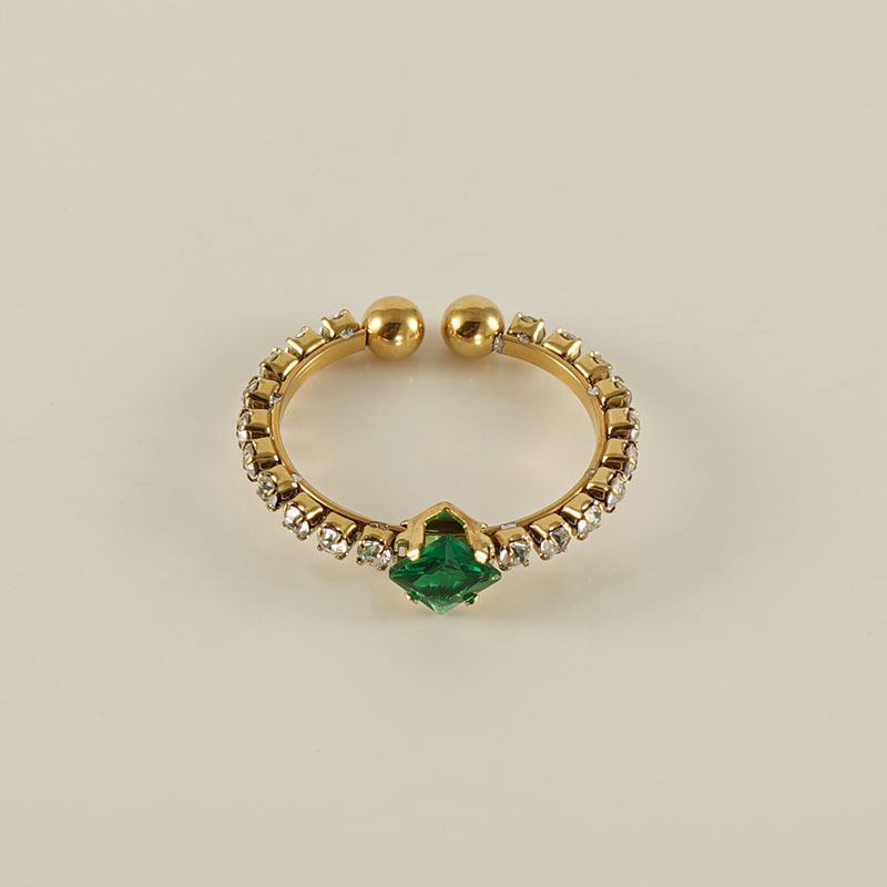 15:Ring, malachite green