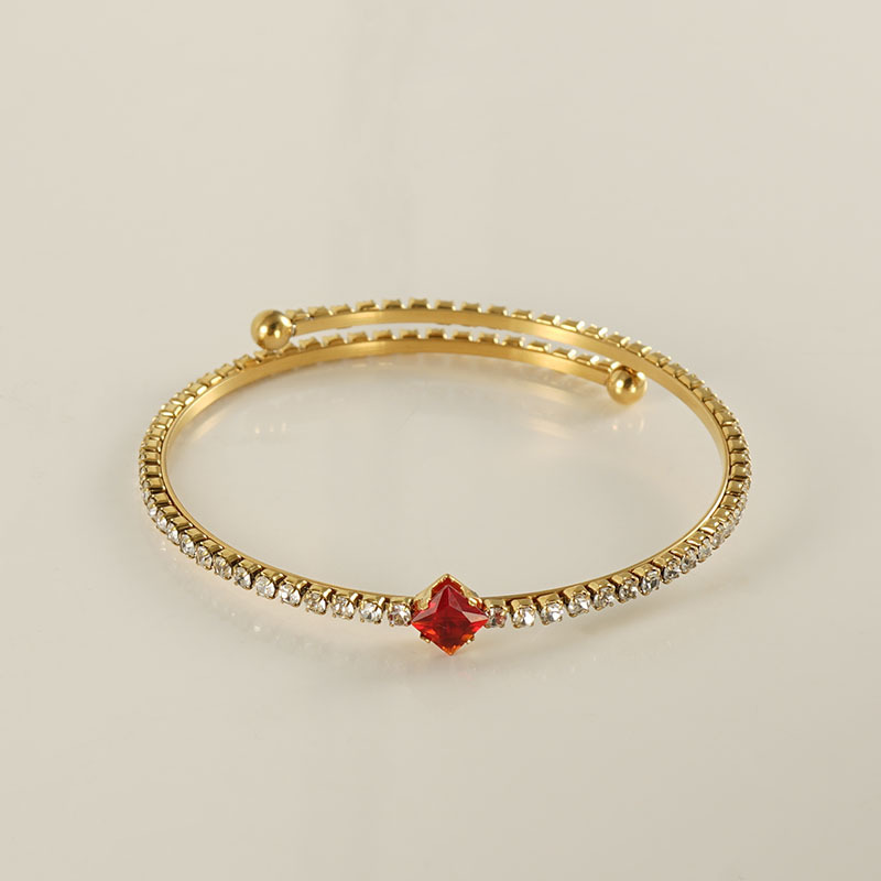 17:Bracelet, red